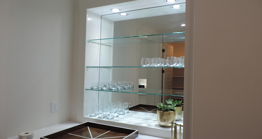 سازوکار: تولیدکننده برتر انواع ویترین شیشه ای فروشگاه