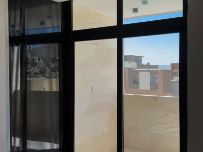 کلینیک دندانپزشکی دکتر یادگاری